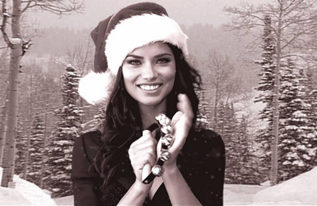 Τα σέξι κάλαντα της Victoria Secret