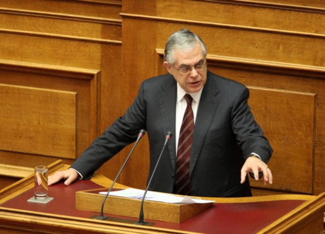 Λεπτό προς λεπτό η ομιλία Παπαδήμου για τον προϋπολογισμό