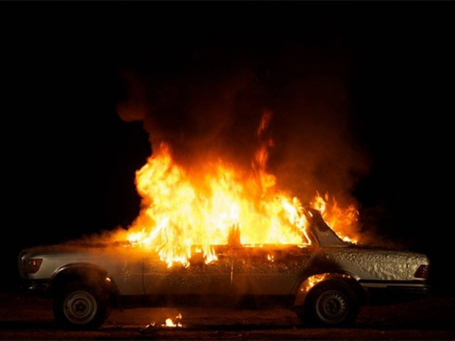 Έβλεπαν το παιδί τους να καίγεται ζωντανό!