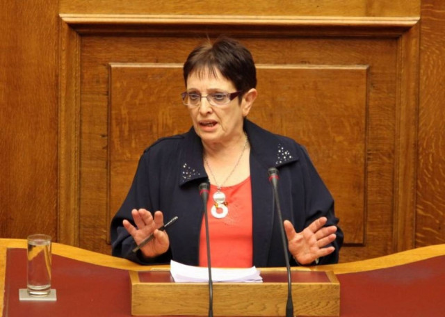 Αλ. Παπαρήγα: Έχουμε ζήτημα λαϊκής κι όχι εθνικής κυριαρχίας