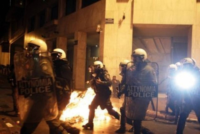 Η πορεία κατέληξε σε οδομαχίες στο Βόλο