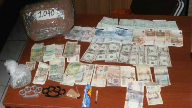 Σύλληψη αλλοδαπού για ναρκωτικά στη Καλλιθέα