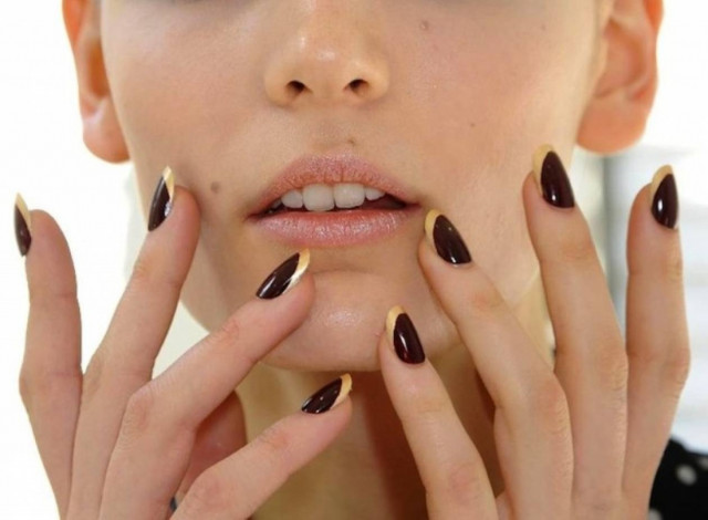 Τα τέλεια νύχια για το ρεβεγιόν