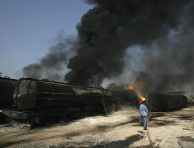 Ρουκέτες σε ΝΑΤΟικά βυτιοφόρα