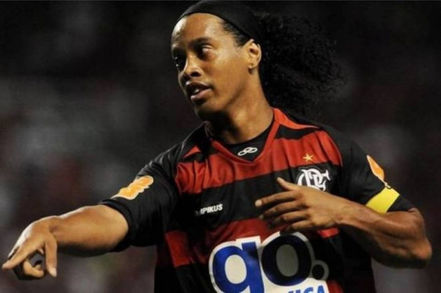 Έτσι απαντάει ο Ροναλντίνιο…