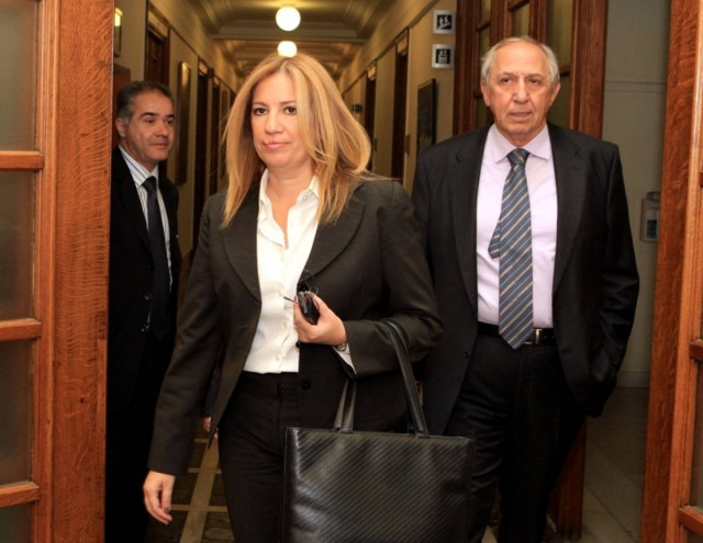 Η Φώφη, οι «κουτόφραγκοι» και οι πολυλογάδες