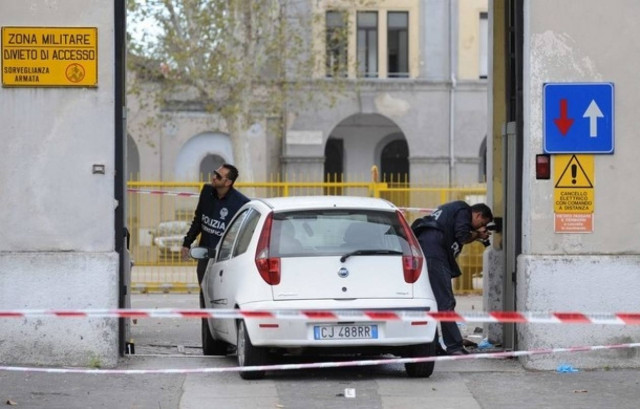 Έκρηξη σε γραφείο είσπραξης φόρων στη Ρώμη