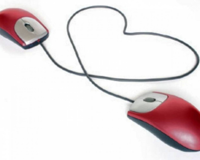 «Ανθίζουν» τα διαδικτυακά ραντεβού