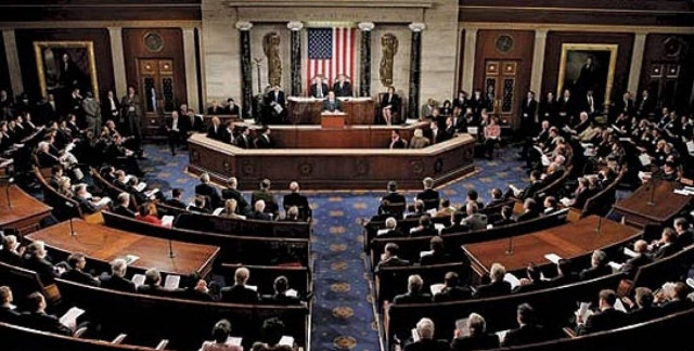 Οι ΗΠΑ «πάγωσαν» την οικονομική βοήθεια στο Πακιστάν