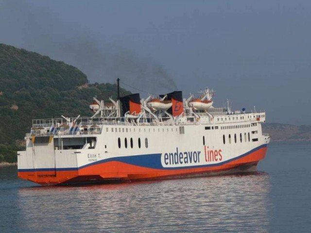 Βλάβη στο επιβατικό πλοίο «ΕΛΛΗ Τ.»