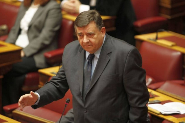 Ανασχηματισμό ζήτησε ο Γ. Καρατζαφέρης