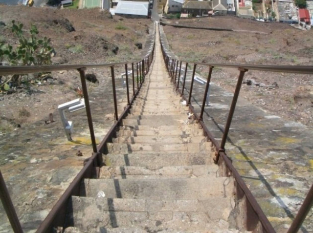 Η πιο απότομη σκάλα στον κόσμο!