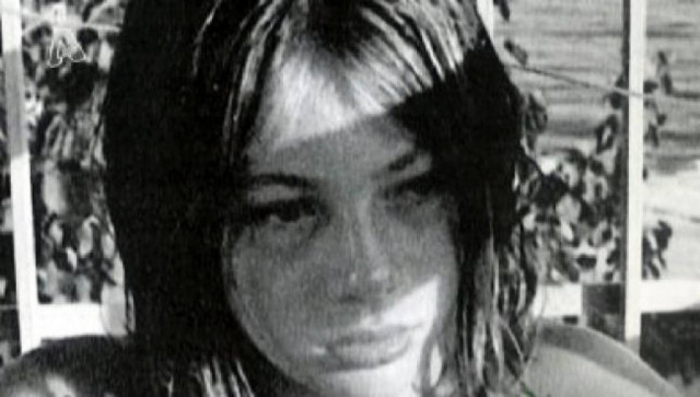 Ποια είναι η έφηβη της φωτογραφίας;