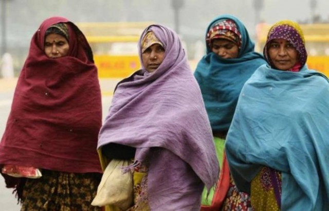 Δεκάδες νεκροί από το κρύο στην Ινδία