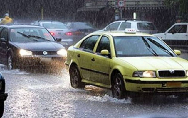 Κυκλοφοριακά προβλήματα λόγω βροχής