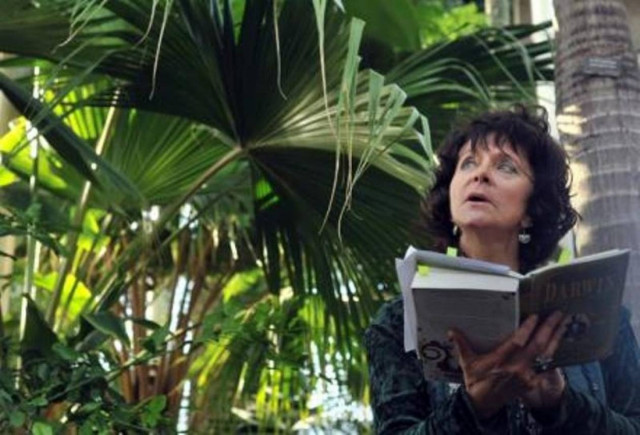 Η δισέγγονη του Δαρβίνου στην Πάτρα!