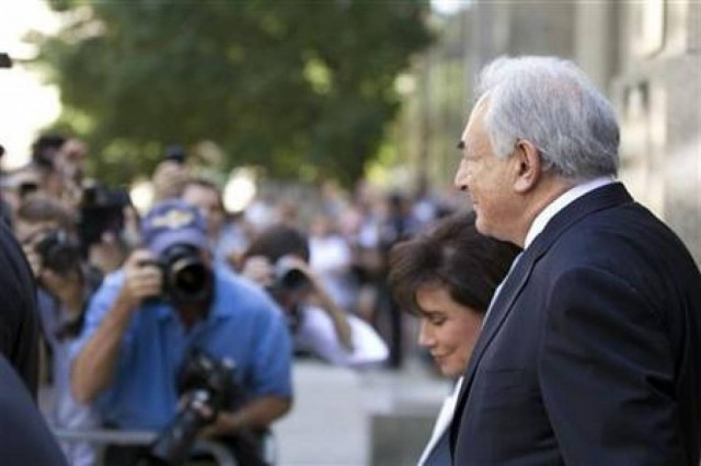 Στρος Καν: Η ευρωζώνη μια σχεδία έτοιμη να βυθιστεί