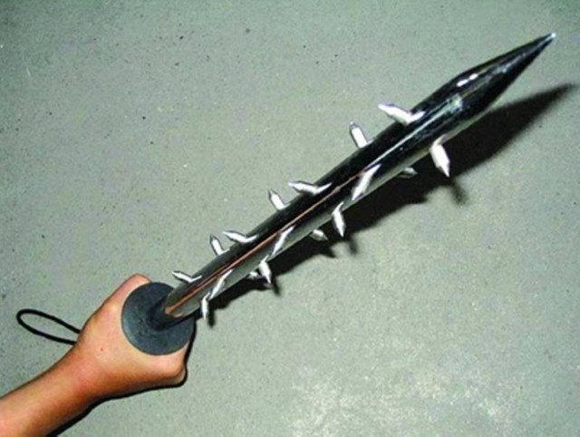 Απαγορεύτηκε η εξαγωγή ροπάλων με καρφιά