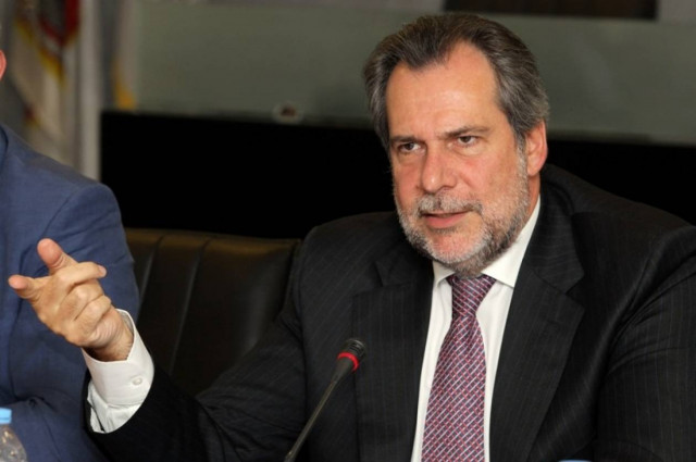 Αιχμηρή απάντηση Παπουτσή στον Καμίνη