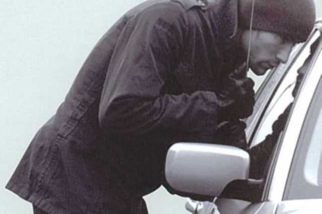 «Άνοιγε» από σούπερ μάρκετ μέχρι αυτοκίνητα