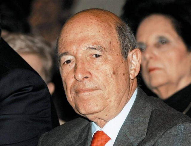 Ο Σημίτης επιστρέφει με «όχημα» τον Παπαδήμο