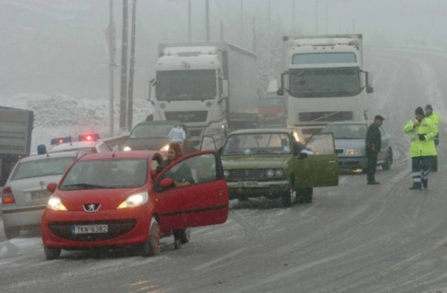 Ευθύνες στην Εγνατία Οδό για τον εγκλωβισμό οδηγών