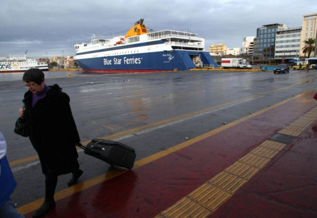 Κανονικά τα δρομολόγια πλοίων από Πειραιά, Ραφήνα, Λαύριο