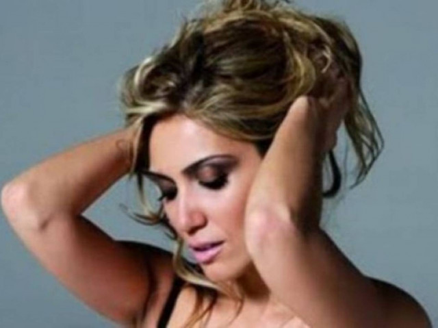 Έ. Παπαβασιλείου: «Εδώ και κάποιους μήνες συμβουλεύομαι ψυχαναλύτρια»