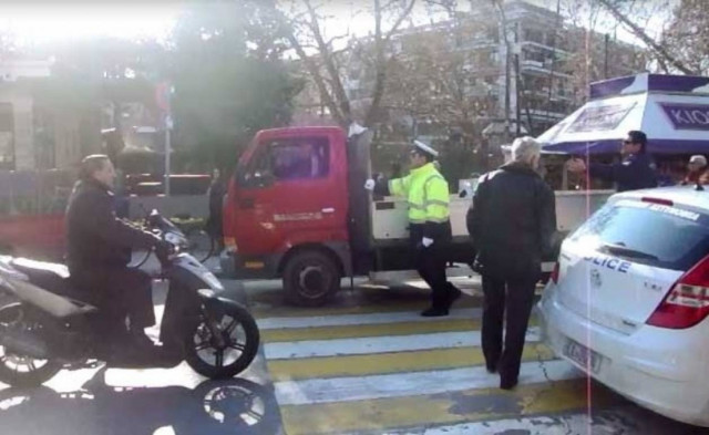 Επί ποδός η τροχαία στα Τρίκαλα