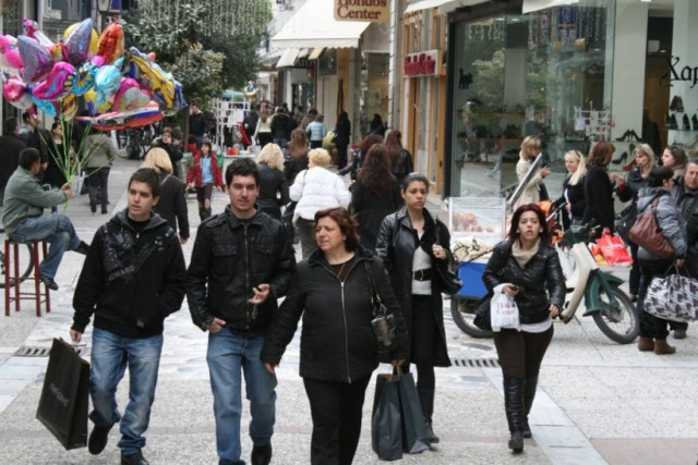 Αυξημένη κίνηση στα μαγαζιά του Βόλου