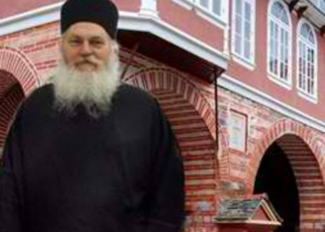 Ατάκες χωρίς... ιερό και όσιο στο Twitter για τον Εφραίμ!