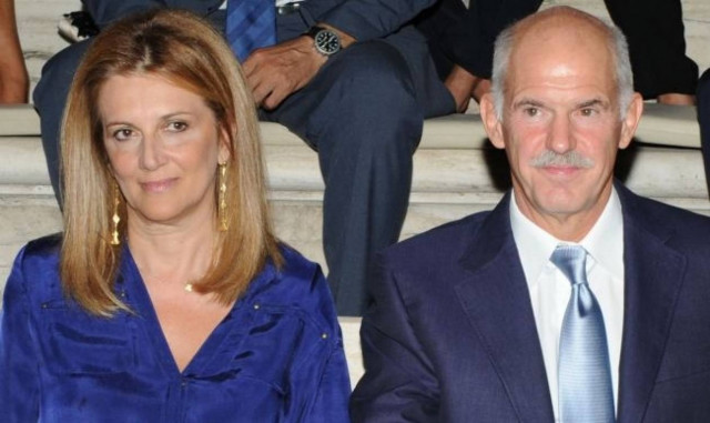 Χριστούγεννα στην Αρβανιτάκη για τον Γιώργο και την σύζυγό του!