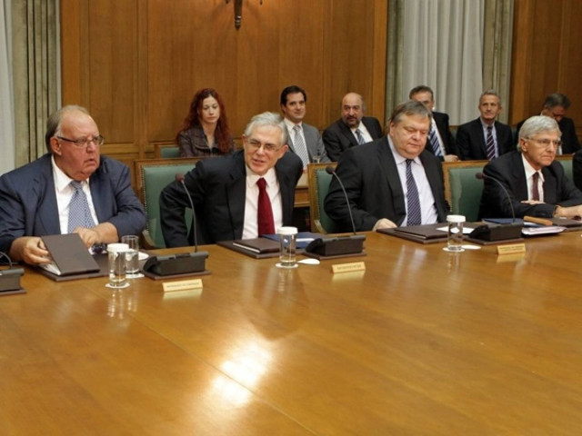 Προς παράταση η θητεία της κυβέρνησης Παπαδήμου