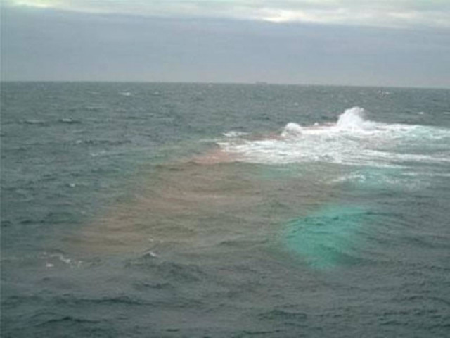 Δεξαμενόπλοιο συγκρούστηκε με αλιευτικό στον Θερμαϊκό