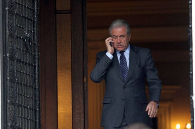 Έχει ή δεν έχει λεφτά ο Αβραμόπουλος;