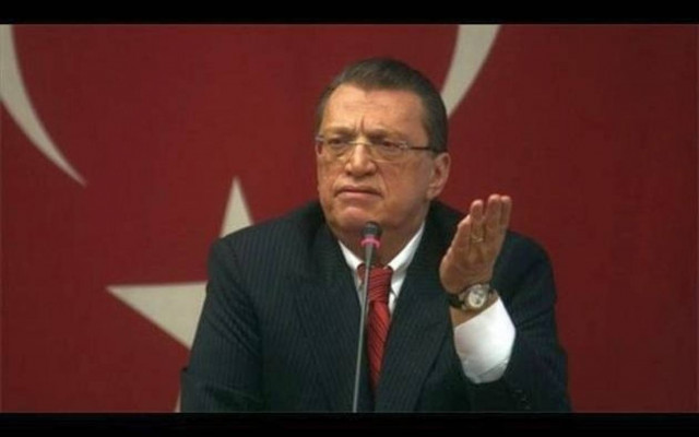 Στη «σέντρα» ο Γιλμάζ από τους Τούρκους