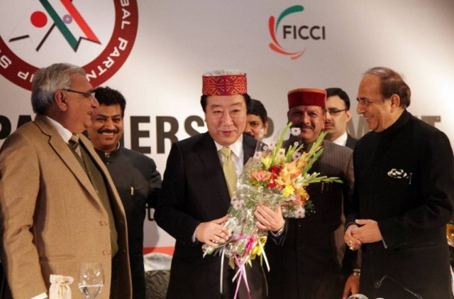 Συναλλαγματική συμφωνία – μαμούθ μεταξύ Ινδίας-Ιαπωνίας