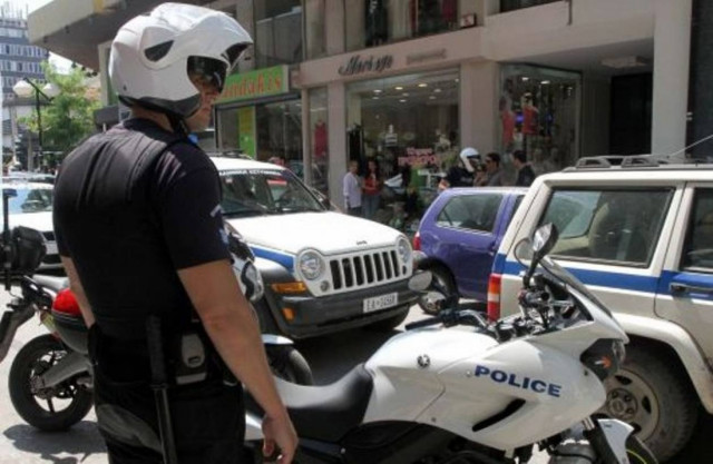 Σε διαθεσιμότητα αστυνομικός για διακίνηση λαθρομεταναστών