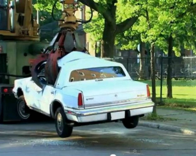 Το αυτοκίνητό μου και τα μάτια σου!