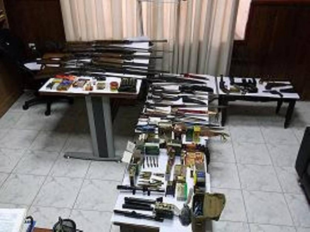 Είχε μετατρέψει το αμάξι του σε οπλοστάσιο