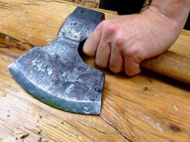 Ληστές με τσεκούρια «χτύπησαν» στη Βούλα