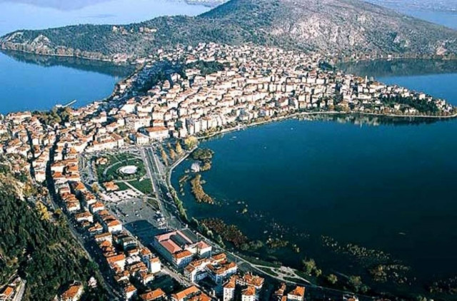 Η Καστοριά γιορτάζει τα «Ραγκουτσάρια»