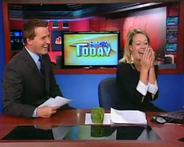 Ξεκαρδιστική φάρσα σκηνοθέτη σε παρουσιαστή!