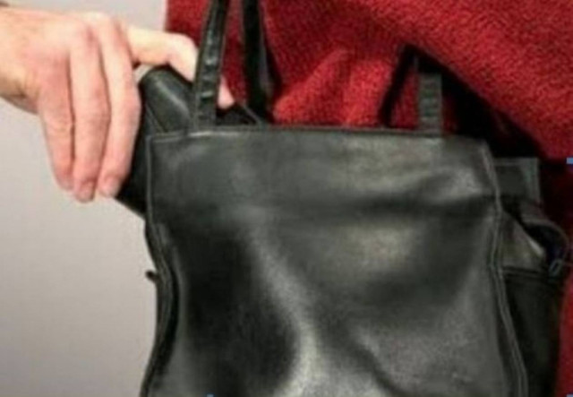 Aθίγγανοι λήστεψαν ηλικιωμένη στη Λαμία