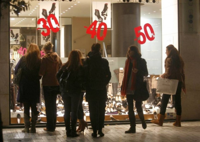 Έναρξη εκπτώσεων στις 14 Ιανουαρίου