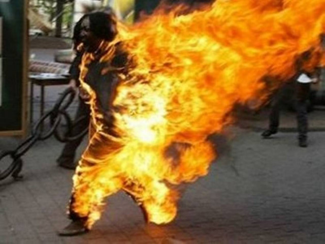 Τυνήσιος αυτοπυρπολήθηκε στην πόλη Γκάφσα