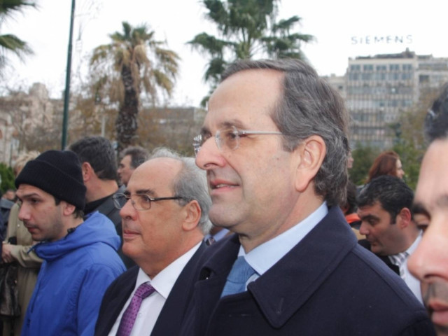 Με λαμπρότητα τα Θεοφάνεια στον Πειραιά