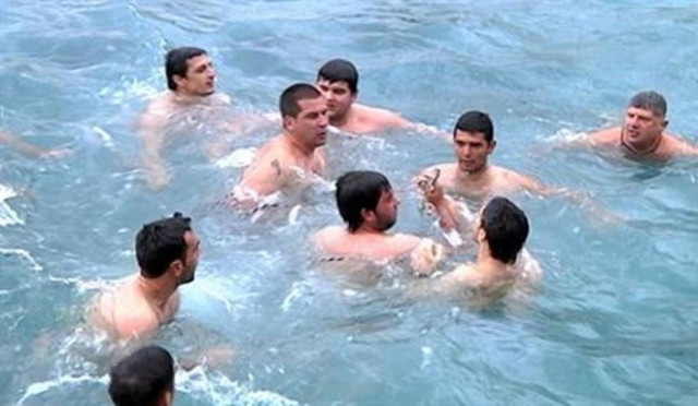 Υπό αντίξοες συνθήκες τα Θεοφάνεια στη Σύρο