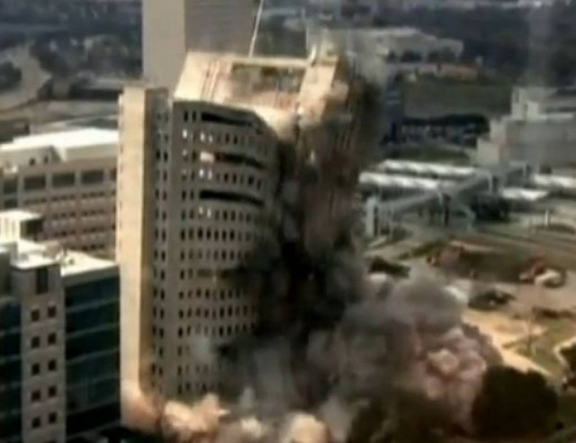 Εντυπωσιακή ελεγχόμενη έκρηξη