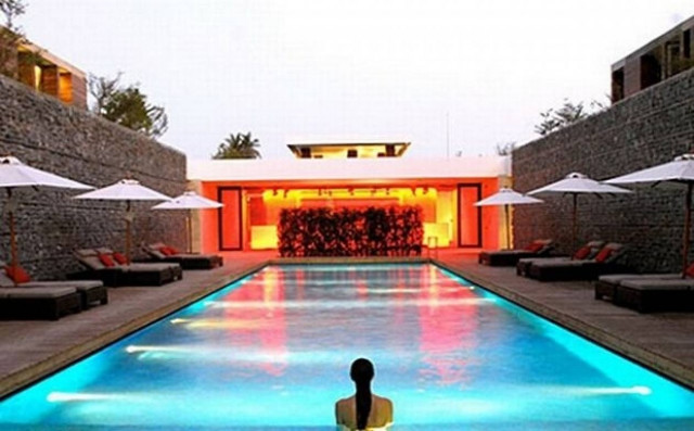 Συνεργάτης πρώην υπουργού «μπλεγμένος» σε off shore!